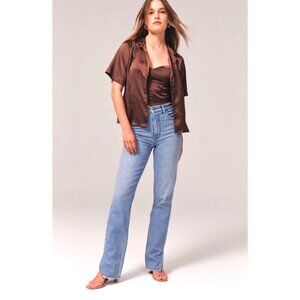 NEW! Abercrombie & Fitch 90s Straight Ultra High Rise Jeans Vent Hem 28/6 Short